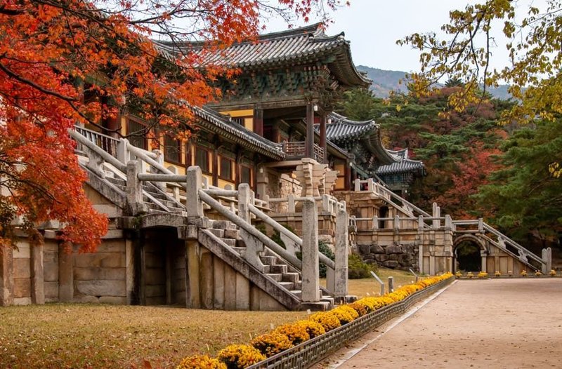 Exposition : La grotte de Seokguram