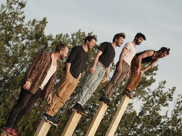 L'ENVOLÉE - CLAN CABANES (SCÈNES D'ENFANCE)