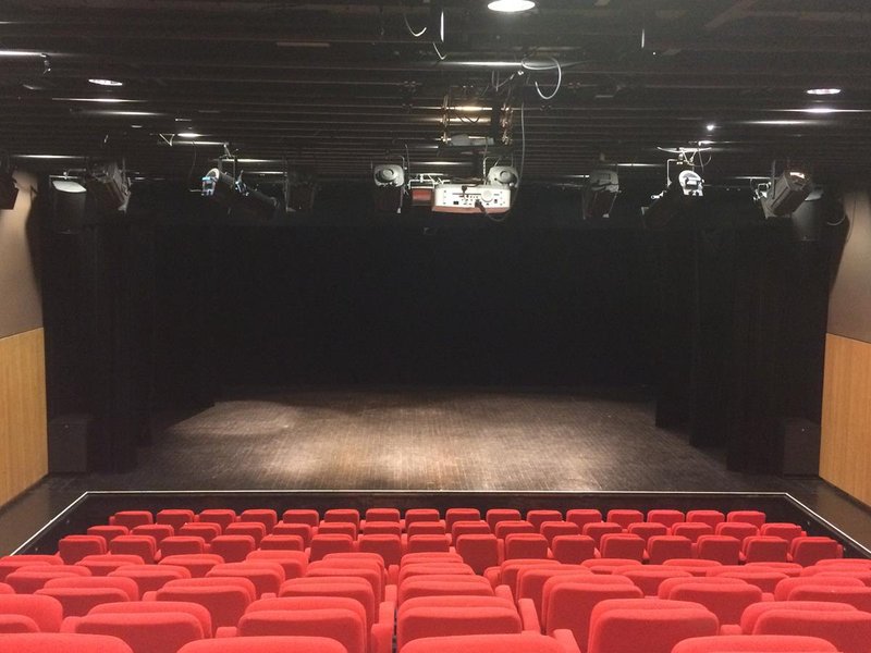 Concert western pop : Bodie à la Halle à Vire Normandie