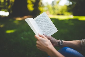 Présentation du Livre "Le prix de la douleur" de Laury Thi Thuy