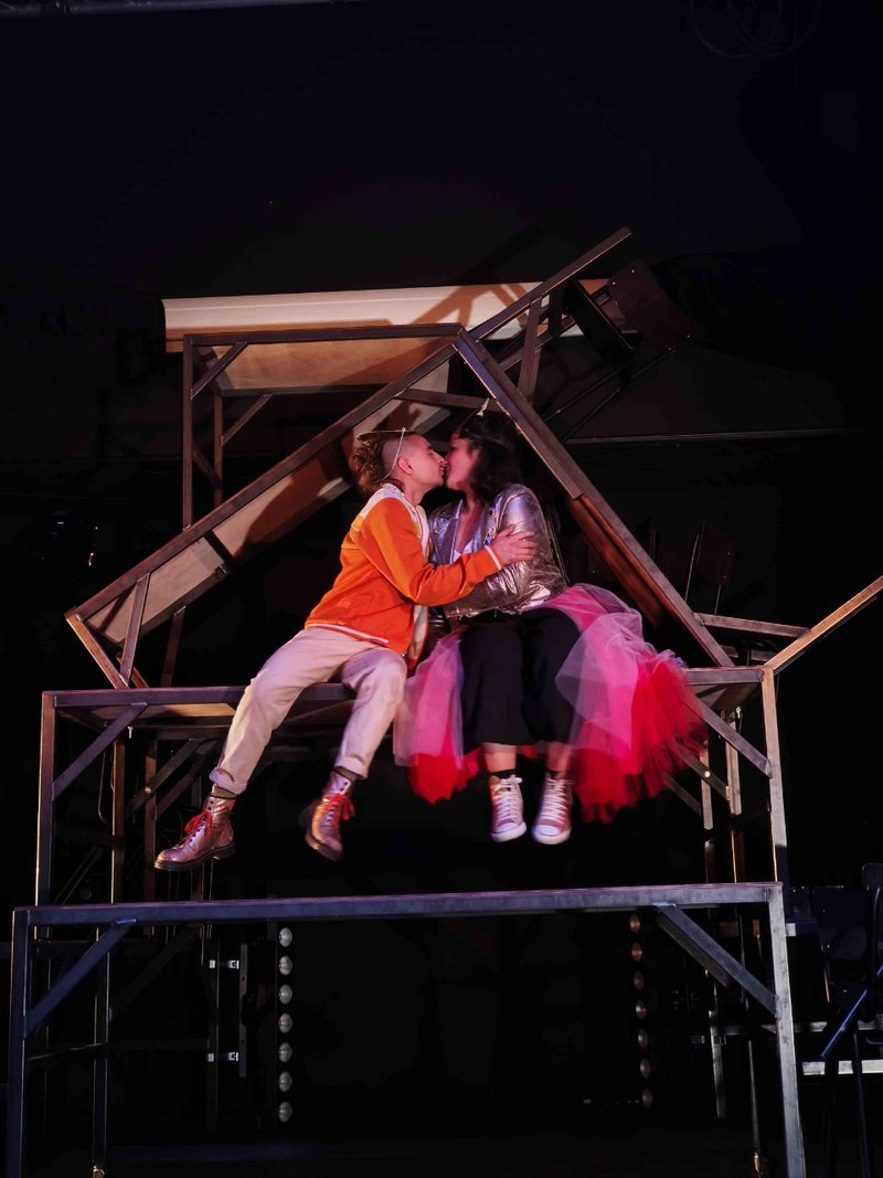 Roméo et Juliette - Théâtre contemporain - Compagnie Sept-Épées