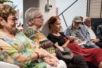 Seniors, s'informer ou se former | Le Café des Palabres