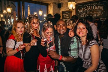 Halloween Bar Crawl Party Paris