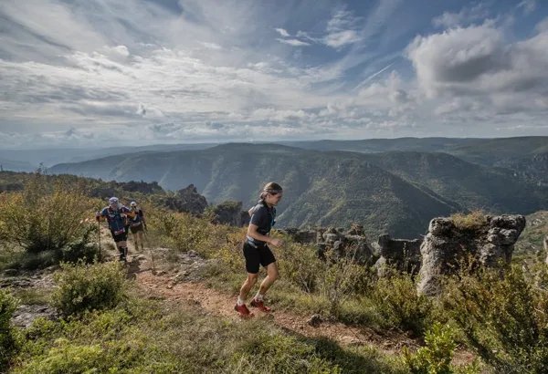 Marathon du Larzac 2026 (33,5 km - Festival HOKA les Templiers)