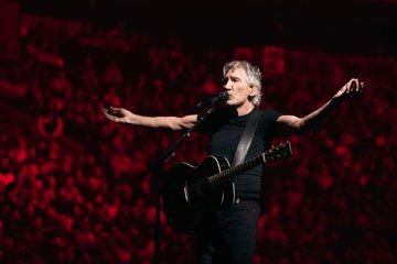 Roger Waters Presents Legacy