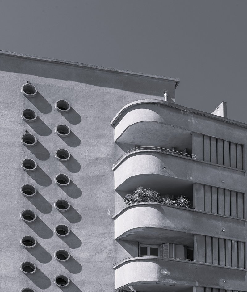 Balade urbaine autour des îlots de reconstruction du centre-ville de Bastia (Novelty, rue Luce de Casabianca et rue Emile Sari).