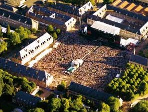 Main square - pass 2 jours