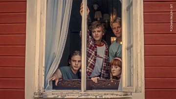 GIFF | PROJECTION | SUMMER OF 1985