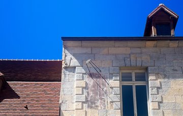Quand la pierre disait l'heure : les cadrans solaires de Besançon