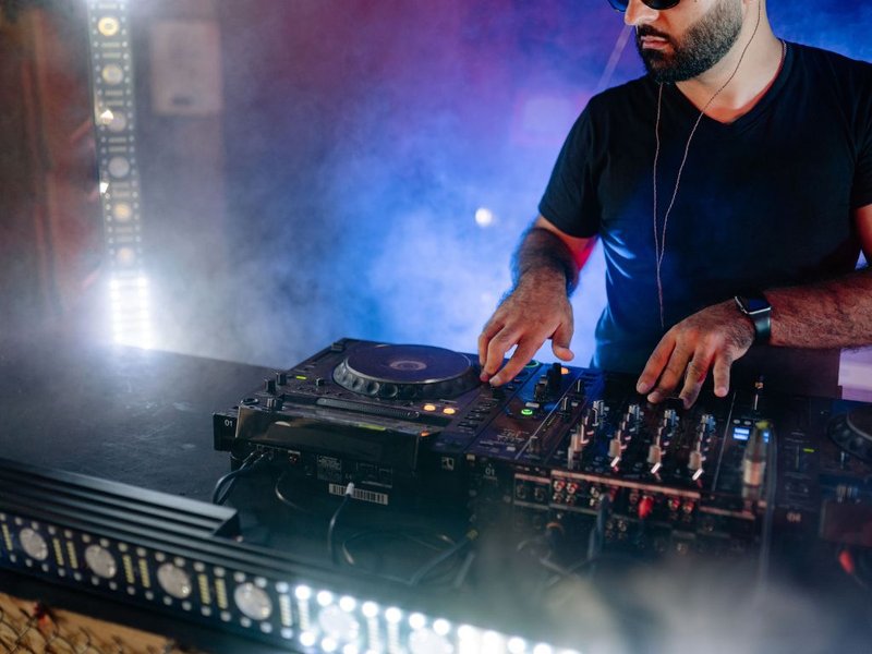 JOURNÉES PORTES OUVERTES - ÉCOLE DES DJ