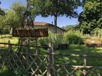 Chantier participatif : jardinage et plantation du jardin pédagogique