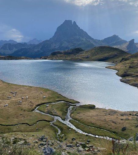 Regards croisés sur les lacs des Pyrénées face au changement climatique