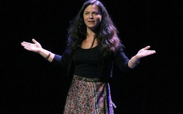 EN ATTENDANT LE SOLSTICE - Layla Darwiche
