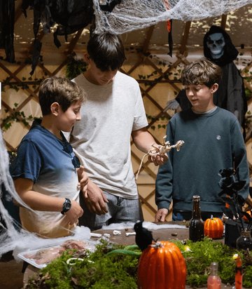 Halloween au Parc aux Dinosaures - Le sortilège de la sorcière