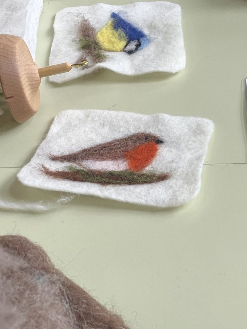 Atelier ados-adultes : oiseaux en laine feutrée