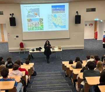 12ème salon littéraire de Bouloc avec Chakameh Bozorgmehr en Haute-Garonne