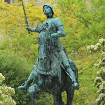Jeu d'exploration en plein air « Deviens le roi à Reims »